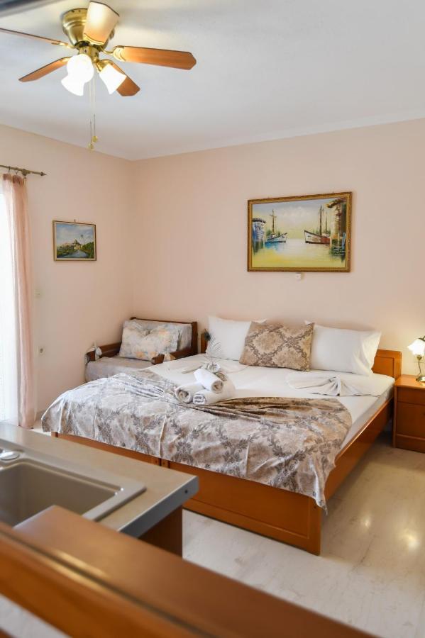 Appartamento Haus Despina Sarti Esterno foto